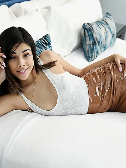 Hardcore pussy masturbation