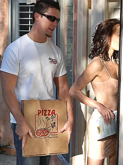 Hungarian big sausage pizza