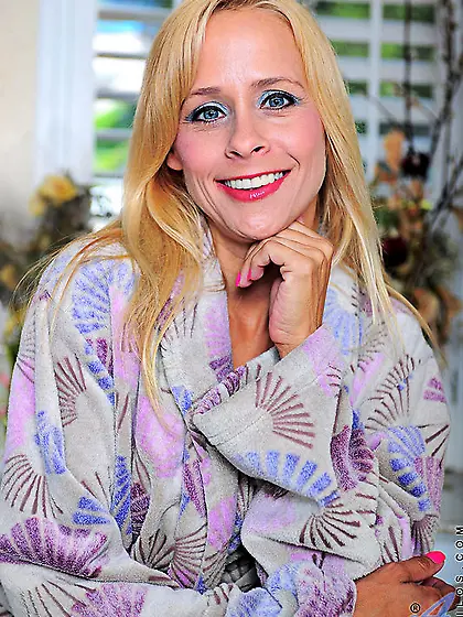 Payton Leigh strips her sexy purple lingerie off and toys her hu