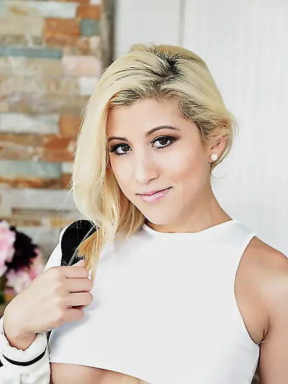 Latina hot babe solo