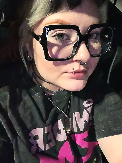 Ginger slut fucked in car raw