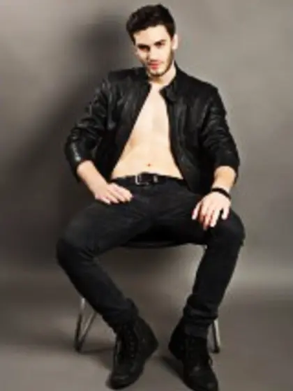 Brunette Anthonylopes Smoking.