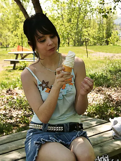 Ariel Rebel was eating ice-cream when she decided to show off he