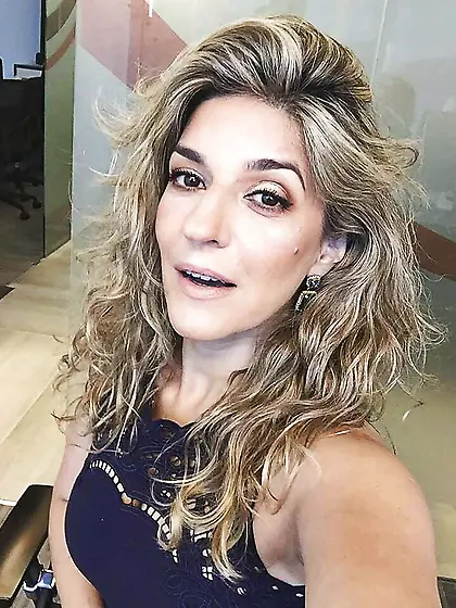 divina si es verdad me encanta cuando estan eyacul