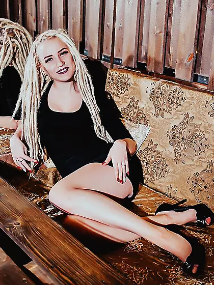 Athletic blue eyes girl teen