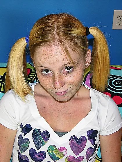 PETITE TEEN