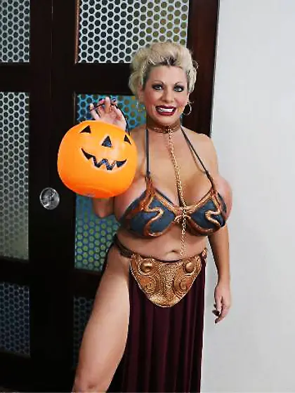 POV blowjob scene with a BBW dressed as Slave...