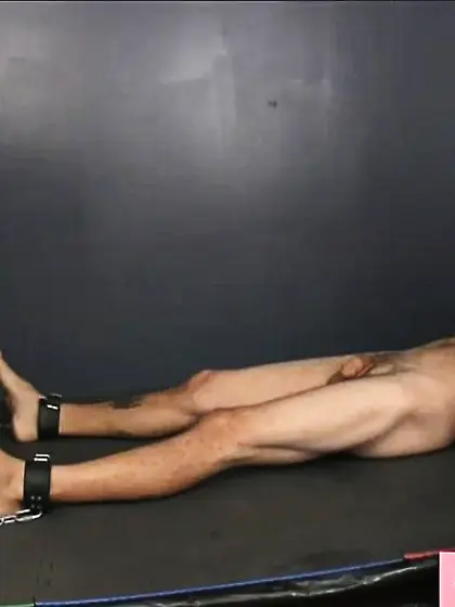 Chained dude lays minxs