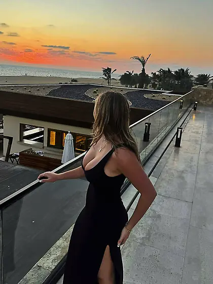 Chloe Johnson Busty Cute Teen NN Nonnude