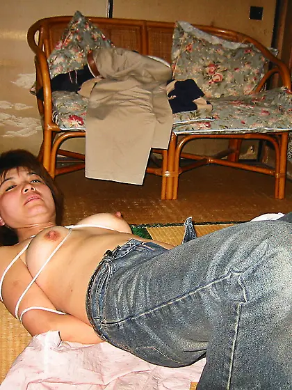 Japanese wife exposed by husband 2003-4