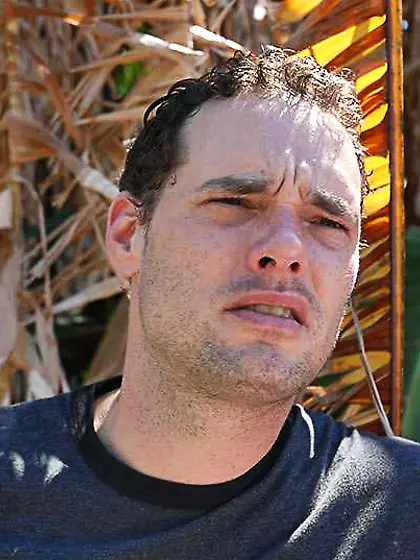 Carolyn Reese takes her clothes off and gets her trimmed pussy r