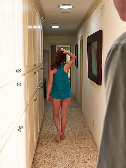 Hungry Tammy Tyler enjoys loads of cum shot after the wild oral