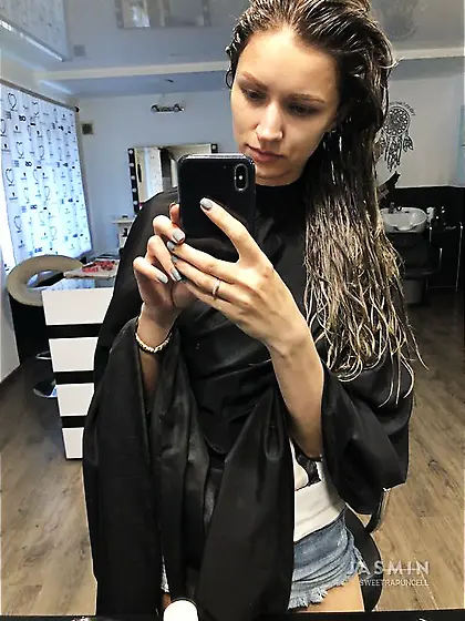 Petite pregnant milf