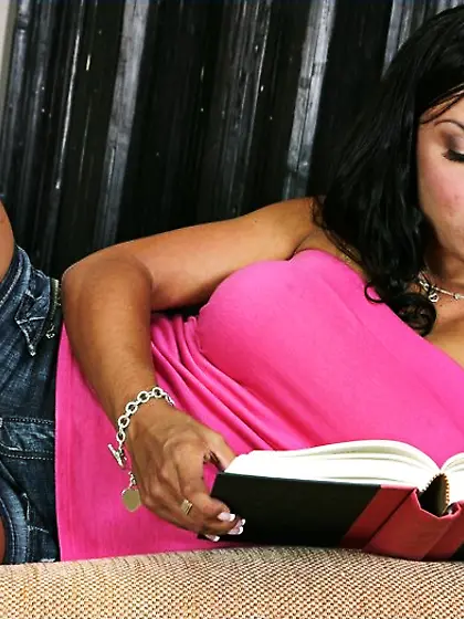 Mariah Milano gets off her sexy pink dress,  sucks cock and gets