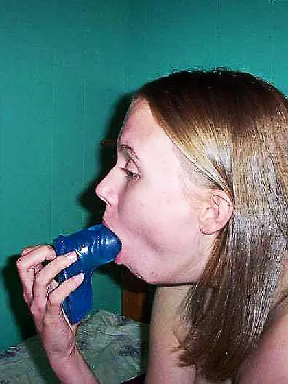 X girl friends working