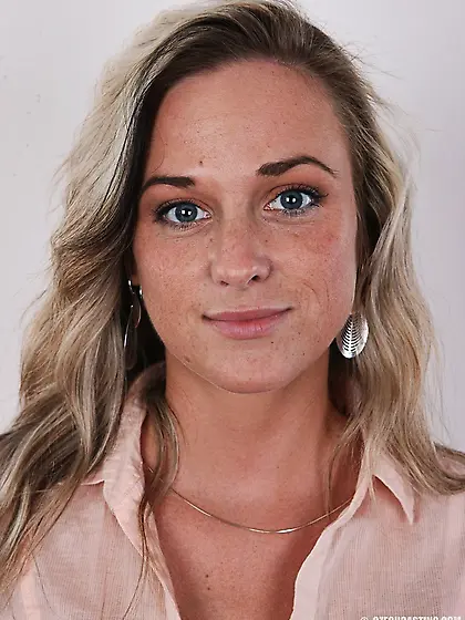 Blonde chick pink shirt