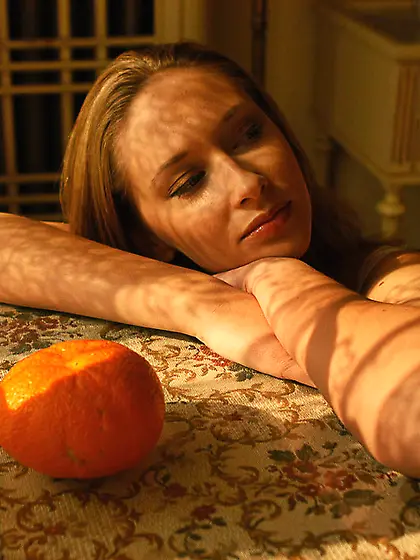 Roxy Carter takes her sexy white lingerie off on the bed and tea