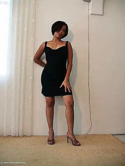 Petite Asian Deepthroat from Europe