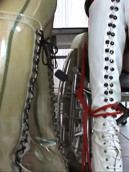 Latex nurses provide redhead