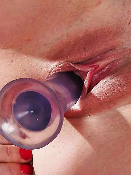 Mummy met lekkere kleine tietjes,  sabbel puntjes