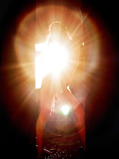 Plastique in Vains - SG Model - Crimson Ribbon