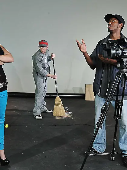 The confident gal is going to get fucked on the set cuz why not