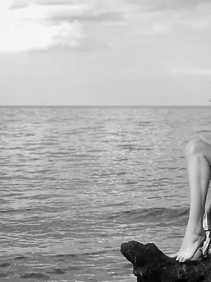 Anna S takes her clothes off outdoors and shwos us her perky lit