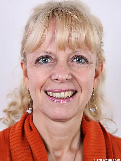 Horny blonde mama shows