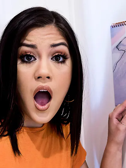 Exotic bombshell Kendra Spade gets fucked through the hole in he