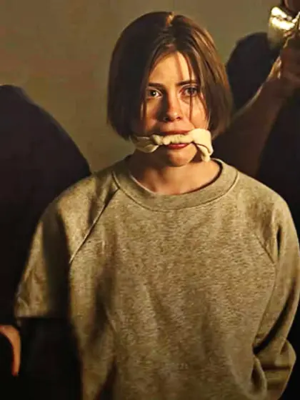 Sophia Lillis - she is so cute