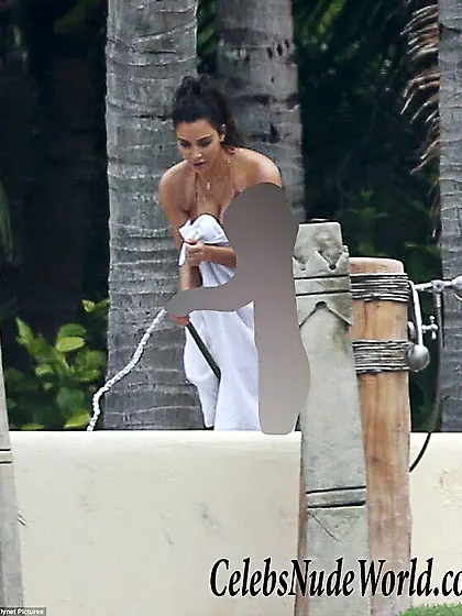 Sexy Photos of Kim Kardashian