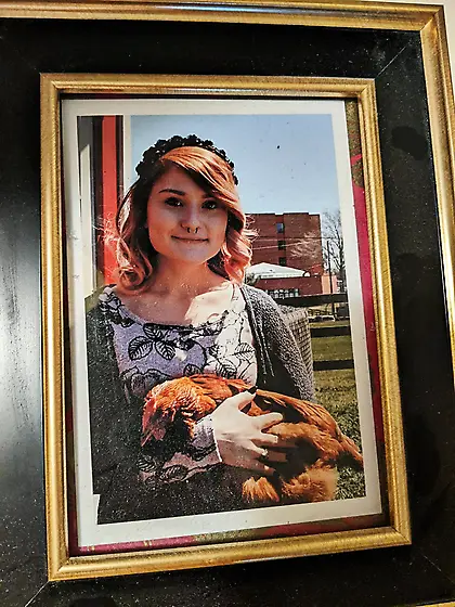 Her dad must be so proud of his stinky ginger slut