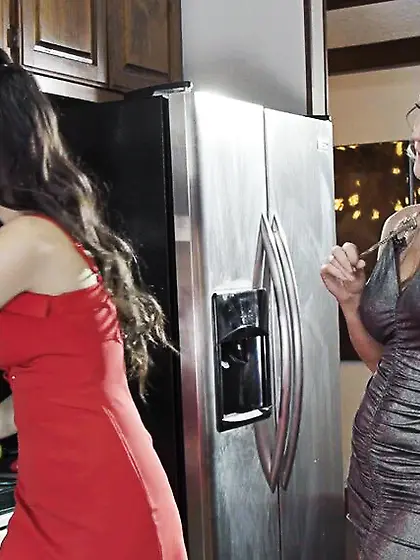 Busty blonde milf stiffs