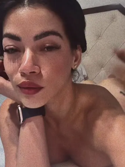 NN selfie wife and friends