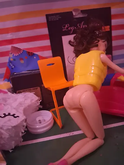 Microchip Soilders Tennis Club Scene 1