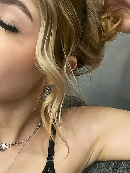 Amy Pierce Free Photos