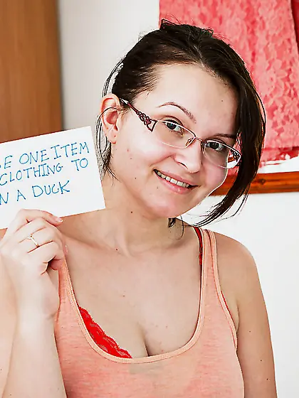 Amateur natural feet