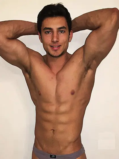 White young gay Darrenmichael88 like to snapshot