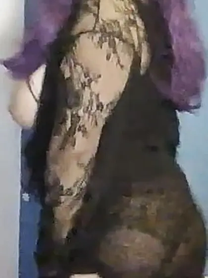 A LITTLE OF ME.  UN POCO DE MI