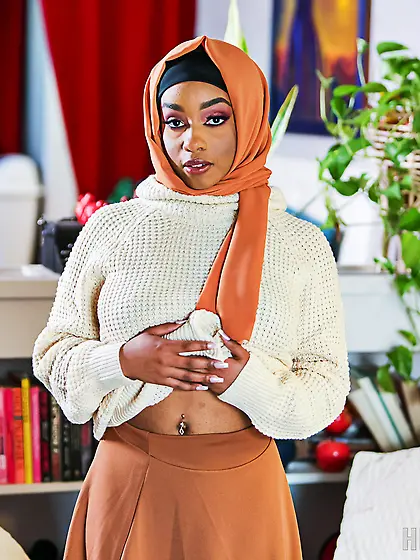 Black arab MILF Lily Starfire sucks and rides white pecker in PO