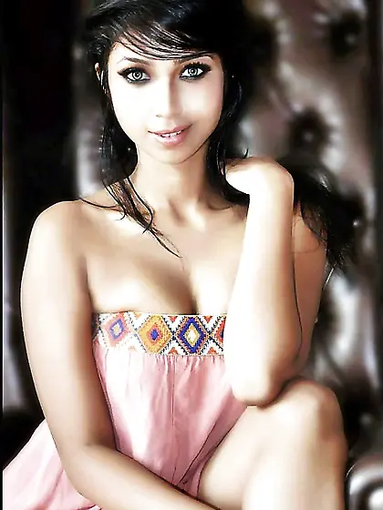 INDIAN DESI HOT BABES