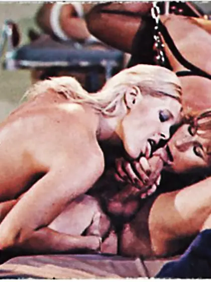 Vintage erotic playing cards (unluckily incomplete)