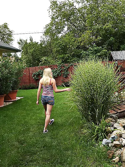 If you want to see lesbian models Gina Gerson and Lola Taylor,  c