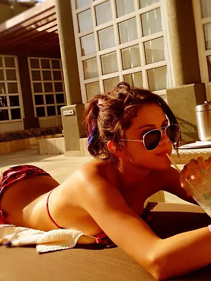 Selena Gomez Twitter