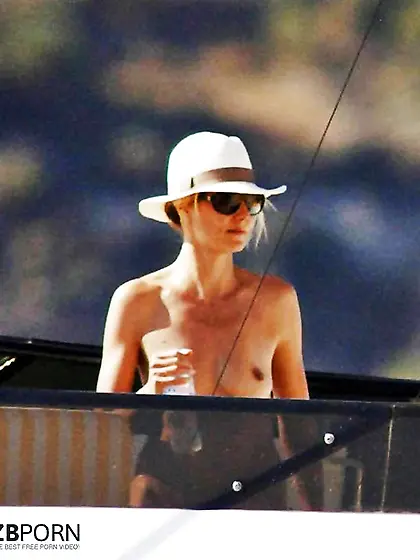 Heidi Klum Fresh Stripped To The Waist Sunbathing on a Yacht
