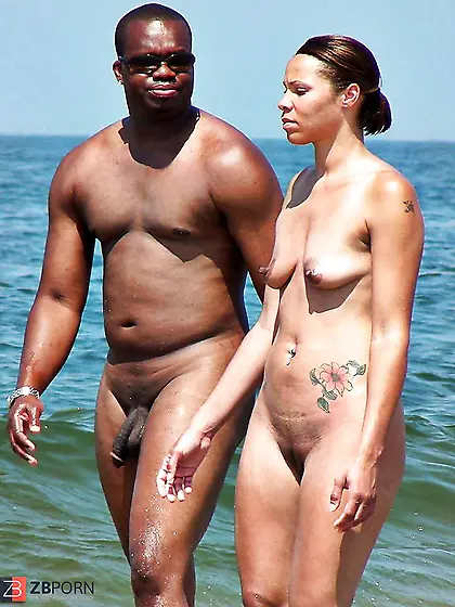 NUDE COUPLES