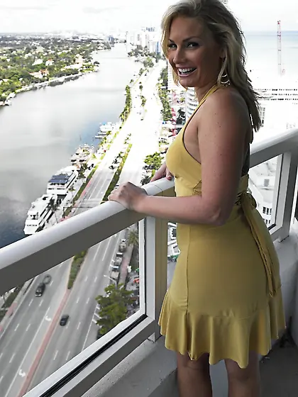 Flower Tucci takes her sexy summer dress off and gets her ass ba