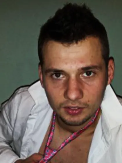 Brunette Hungryorgasm1.