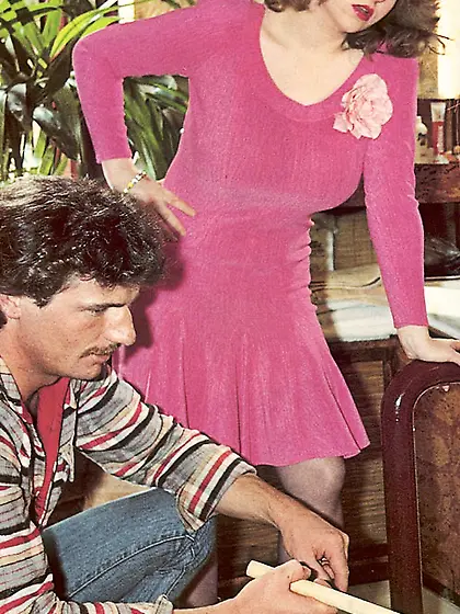 Real retro chick threesome