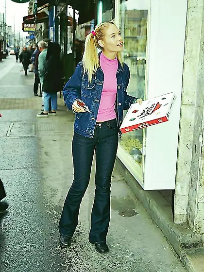 Mom Entices Teenager Pizza Delivery Gal